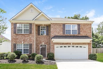 5487 Wexford Pass Atlanta, GA 30349